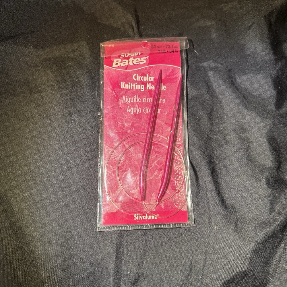 Susan Bates Silvalume 29" Circular Knitting Needles, U.S. 9 (5.50mm) Pink 73.5cm